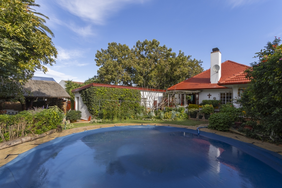 3 Bedroom Property for Sale in Roundhay Western Cape